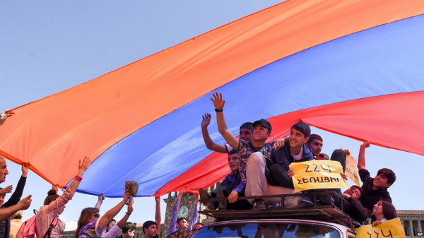 Голос Америки. Протесты в Армении: захочет ли Москва вмешаться?