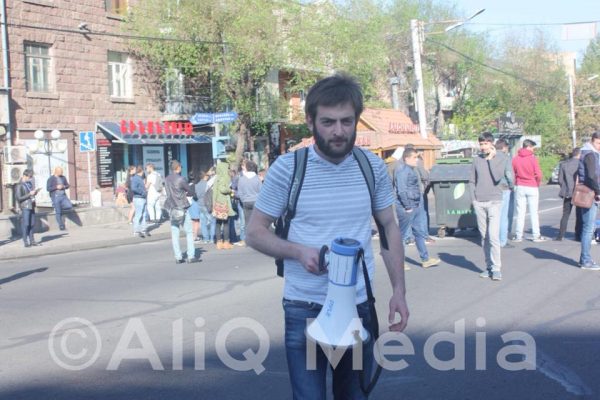 Задержан активист Давид Петросян
