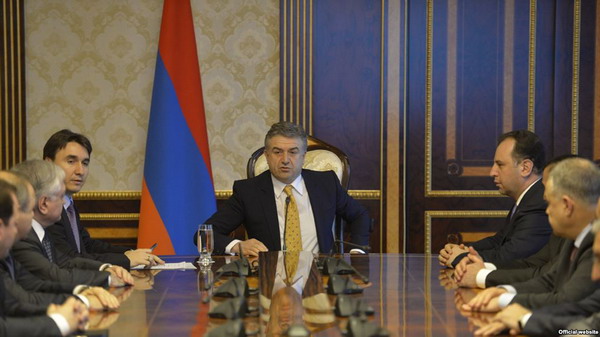 Полномочия премьер-министра переходят к первому вице-премьеру Карену Карапетяну