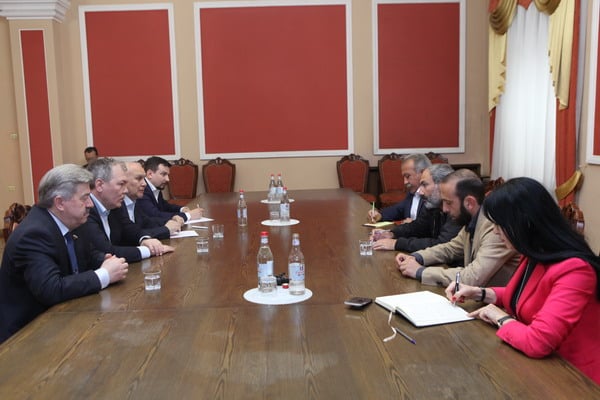Никол Пашинян заверил русских в том, что Ереван не откажется от членства в ОДКБ и ЕАЭС