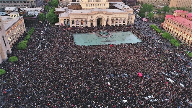 LIVE. Армения протестует