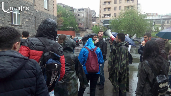 Забастовка в ЕГУ: ряд студентов присоединились к маршу «Мой шаг»