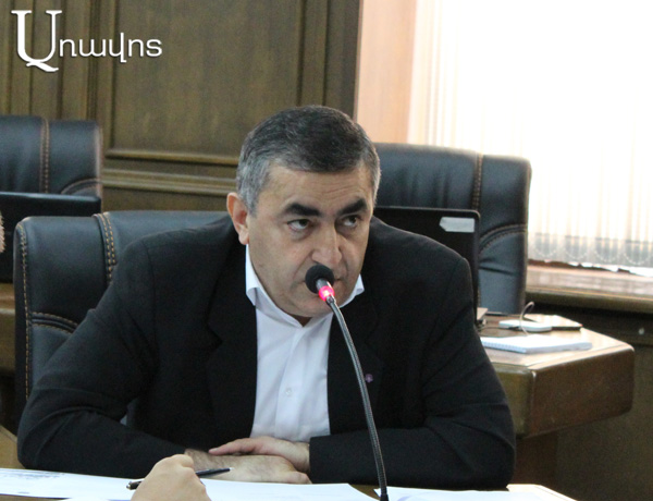 «Кулаком на кулак»: депутат от АРФД Армен Рустамян не исключает, что завтра «отшлепает митингующим»