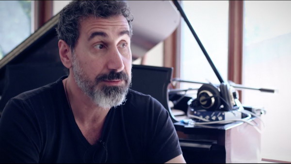 Серж Танкян: «Умная, обладающая силой воли, любимая молодежь Армении, приветствую Вас!» — видео