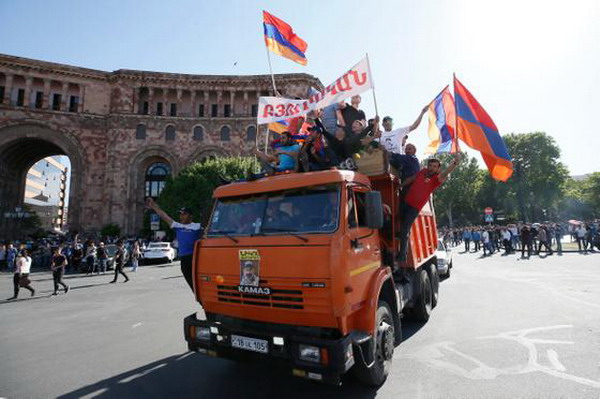 Граждане Армении предвкушают победу: Neue Zürcher Zeitung