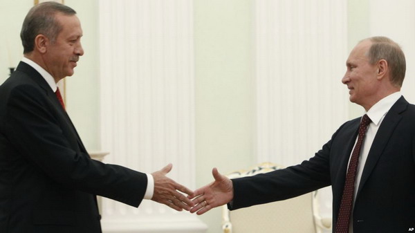Эрдоган и Путин обсудили развитие событий в Сирии и вопросы энергетики: Reuters
