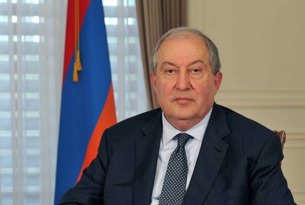 «Прозвеневший сегодня Последний звонок ведет вас к Армении мечты»: президент Саргсян — выпускникам