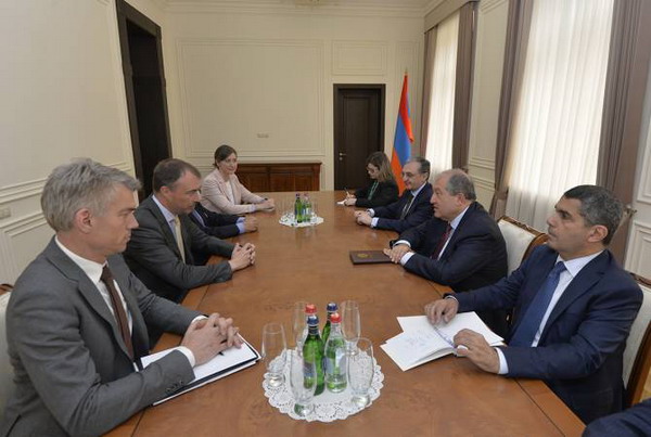 Армен Саргсян: Армения привержена переговорному процессу при посредничестве сопредседателей МГ ОБСЕ