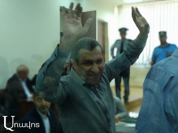 Судья вынес решение по ходатайству об освобождении членов «Сасна црер»: видео