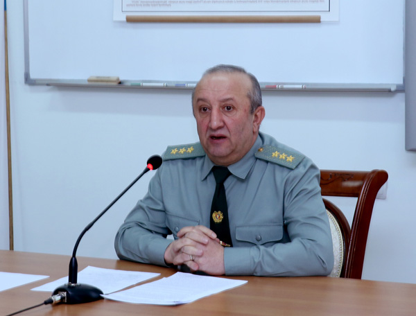 Экс-начальник Генштаба ВС Армении Мовсес Акобян назначен главным военным инспектором