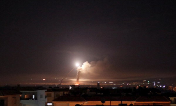 Израиль и Иран обменялись ударами через границу Израиль-Сирия: видео Reuters