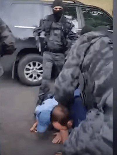 В отделения полиции Армении доставлены многочисленные уголовные «авторитеты» и «воры в законе»: видео