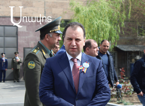 Премьер высказал ряд соображений по урегулированию Карабахского конфликта, которые, по моему мнению, могут быть опасными: Виген Саргсян