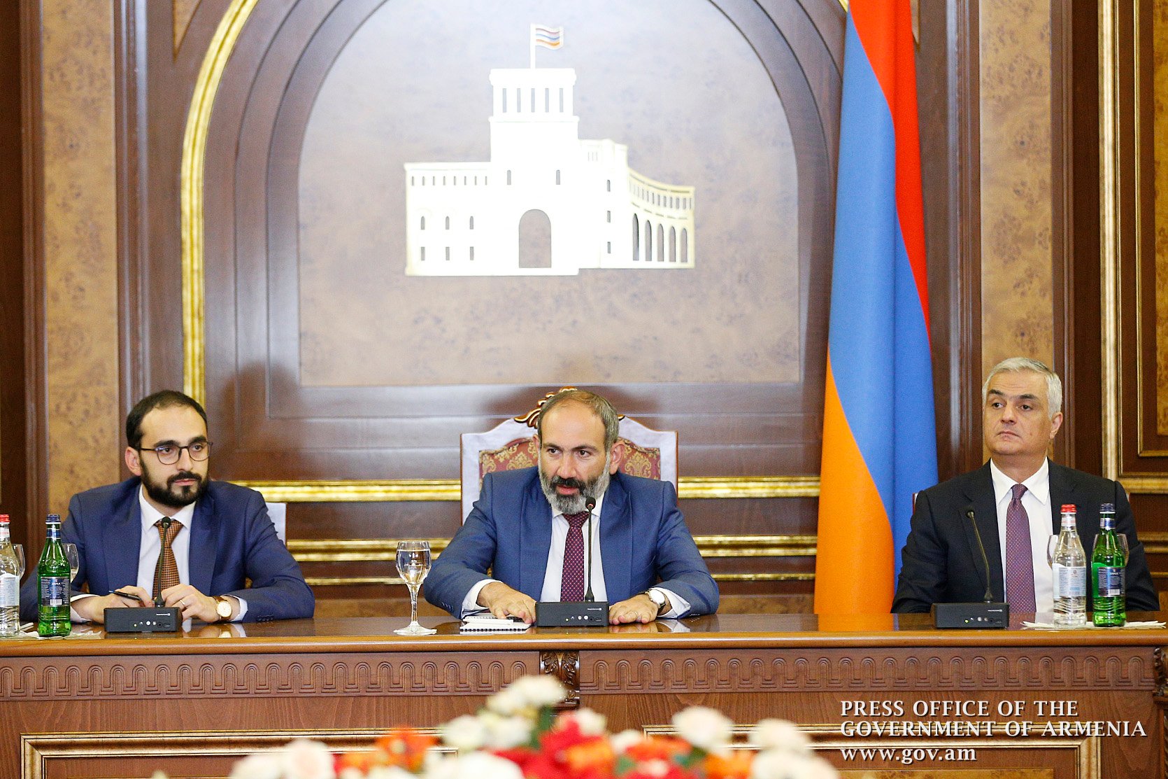 Приглашаем всех, особенно наших соотечественников, делать инвестиции в Армении: премьер-министр принял прибывших из РФ армянских предпринимателей