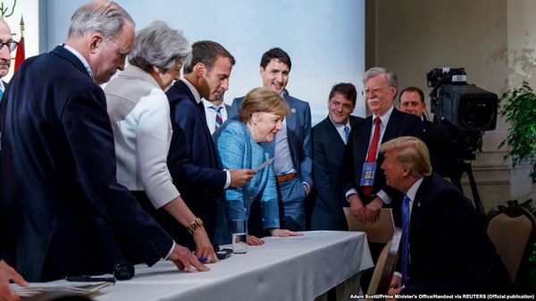 Трамп распорядился, чтобы США не подписывали коммюнике G7: фото дня