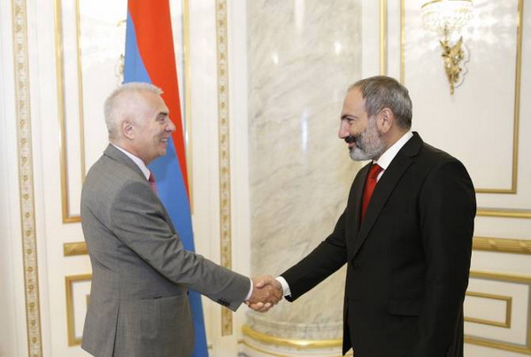 Никол Пашинян принял главу Делегации ЕС в Армении: приоритет номер один — борьба с коррупцией