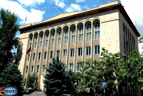 Президент Армении обратился в Конституционный суд