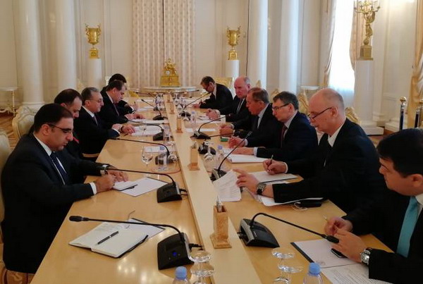 Встреча Мнацаканян-Лавров: переговоры прошли «конструктивно, доверительно, в духе союзнических отношений»