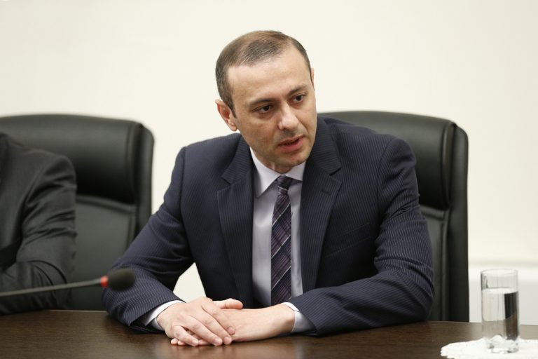 Секретарь Совбеза Армении: «Азербайджанская сторона намеренно пытается дестабилизировать ситуацию во всем регионе»