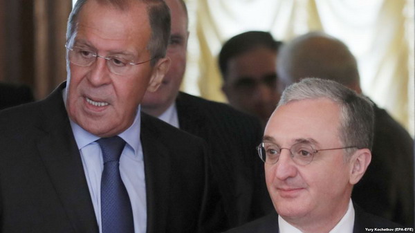 Лавров: по вопросу участия Карабаха в переговорах должны договориться Баку и Ереван