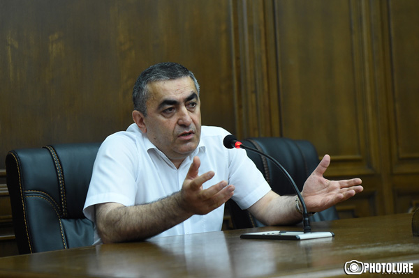 Армен Рустамян напоминает Николу Пашиняну о том, что тот был против супер-премьерства