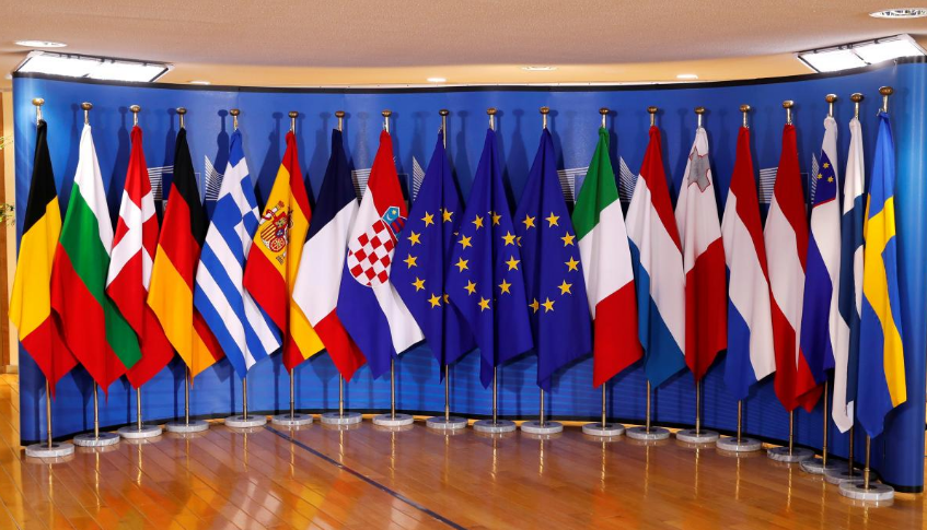 Франция против переговоров о членстве в ЕС для Албании и Македонии – СМИ