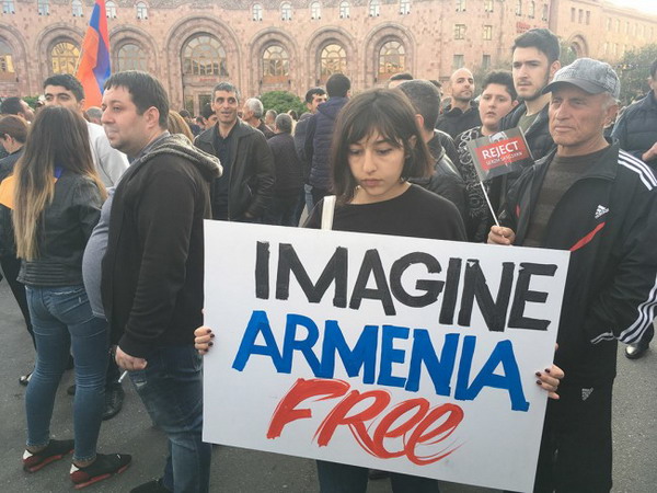 «Армения. Революция – это не страшно»: фильм белорусского телеканала — видео