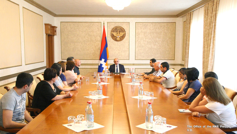Бако Саакян встретился с руководящим составом Республиканской партии Арцаха