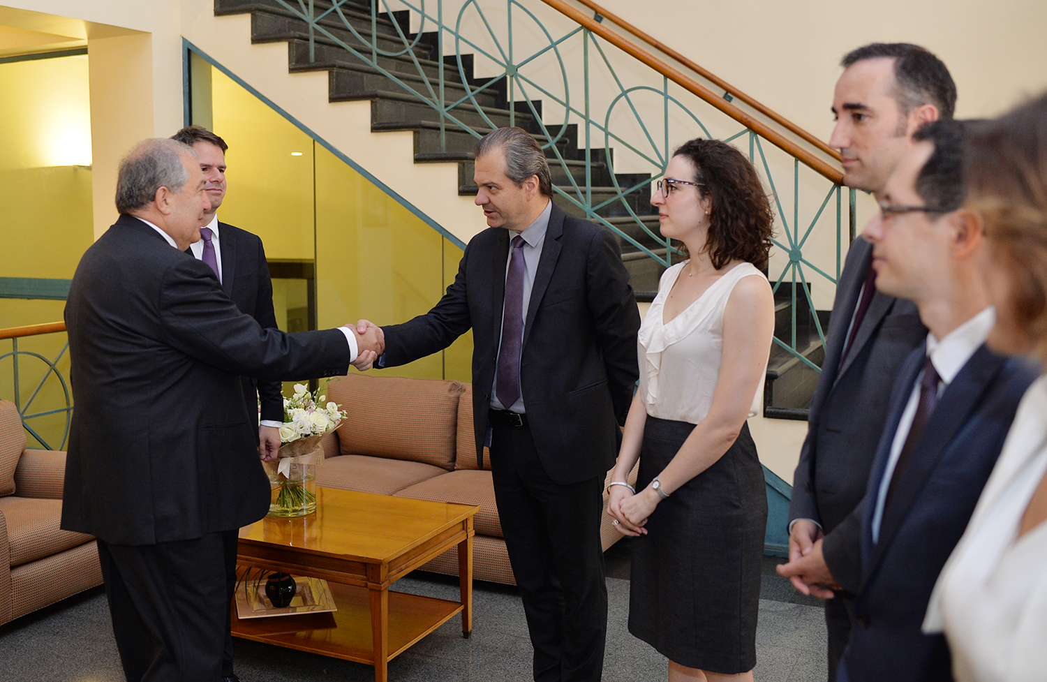 Президент Армен Саркисян посетил посольство Франции в Армении