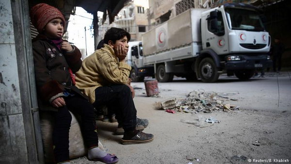 Россия и Франция впервые отправили в Сирию совместную гуманитарную помощь