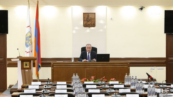 Совет старейшин Еревана будет распущен: новый мэр не избран