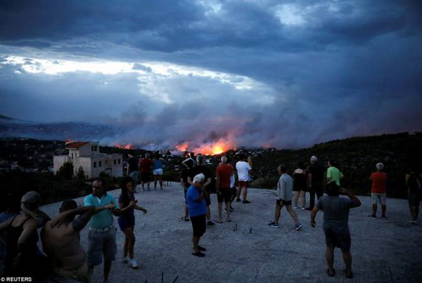 Пожары в Греции: до 50 погибших, посольство Армении задействовало горячую линию для армянских граждан