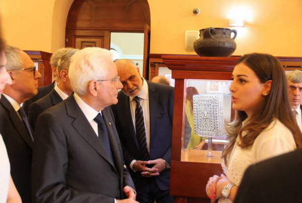 Президент Италии Серджио Маттарелла с дочерью посетили Матенадаран