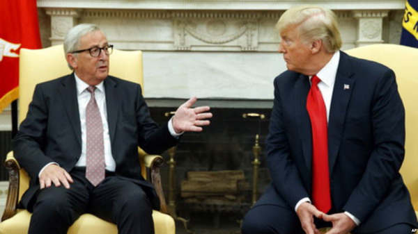 Президент США принял главу Еврокомиссии в Белом доме