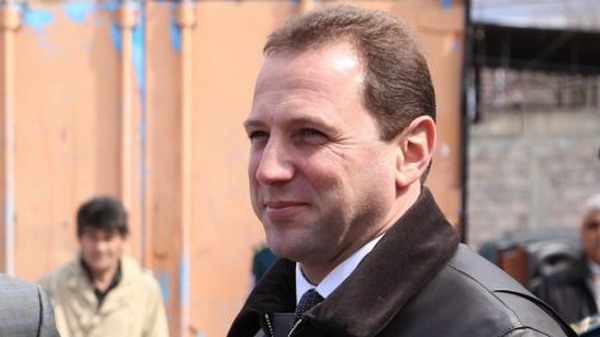 Сын министра обороны Армении Давида Тонояна также будет служить в Арцахе