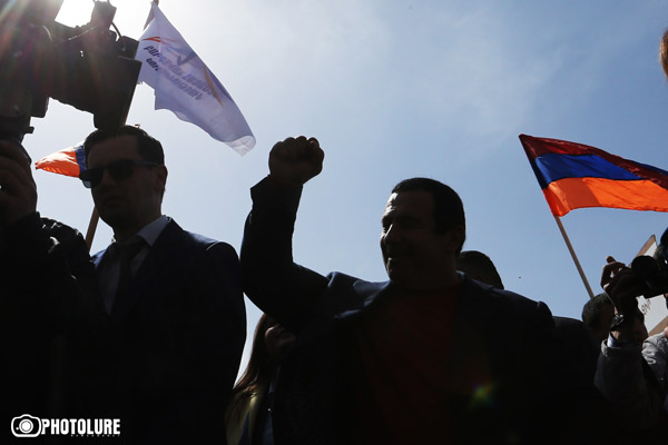 Партия «Процветающая Армения» считается, так сказать, основным или единственным политическим соперником Никола Пашиняна, которая ждет своего часа – «Жаманак»