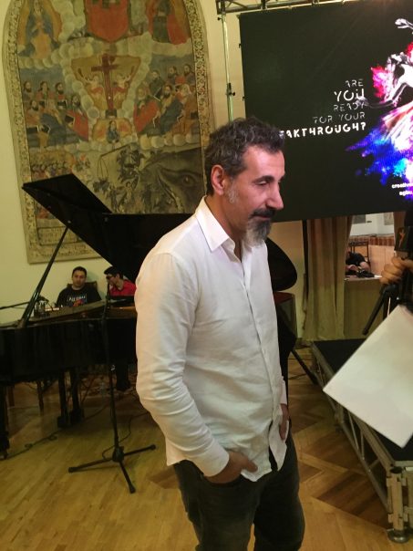 Серж Танкян: «Я здесь, чтобы поддержать новое правительство»