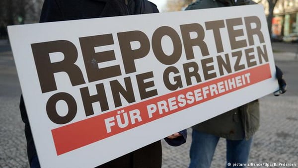 «Репортеры без границ» призывает Меркель потребовать освобождения журналистов в Азербайджане