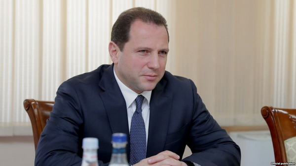 Делегация МО Армении во главе с Давидом Тонояном отбыла в Москву