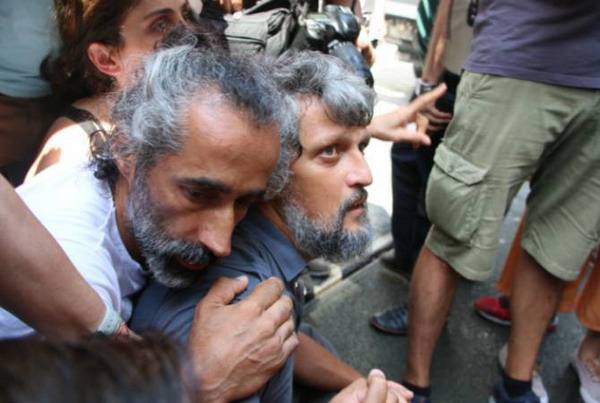 Турецкая полиция пыталась арестовать Каро Пайлана и сына Гранта Динка в Стамбуле։ видео