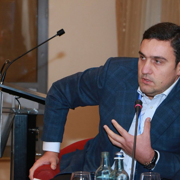 «Я замечаю у людей неспособность к здравым и холодным рассуждениям»: Артур Казинян – о провале пресс-конференции Кочаряна
