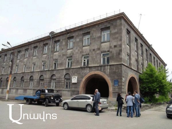 Здание в Гюмри, о котором мечтали сыновья Галуста Саакяна, уже имеет владельца