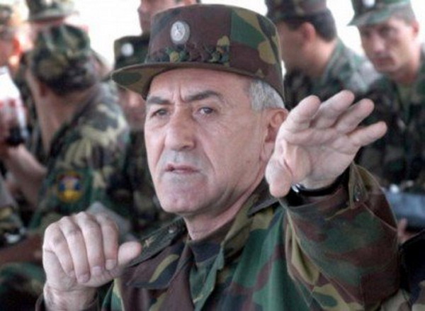Россия отказывается выдавать Армении экс-министра обороны Микаела Арутюняна