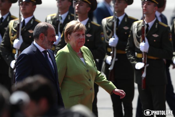 Меркель пожелала Армении счастья, и Еревану оно понадобится: комментарий Deutsche Welle