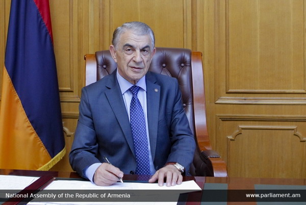 Председатель парламента Ара Баблоян распространил заявление по внутриполитической ситуации в Армении