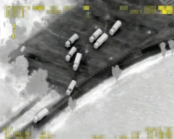 ОБСЕ опубликовала видео пересечения колонной грузовиков российско-украинской границы в Донбассе