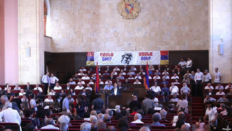 После заявления о прекращении вооруженной борьбы «Сасна црер» объявили себя политической партией