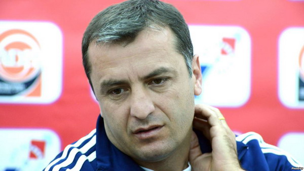 Главный тренер сборной Армении по футболу Вардан Минасян подал в отставку