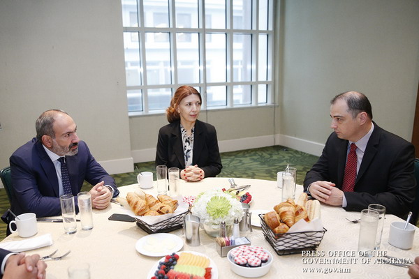 Никол Пашинян встретился с исполнительным директором американской энергетической компании «Контур Глобал»
