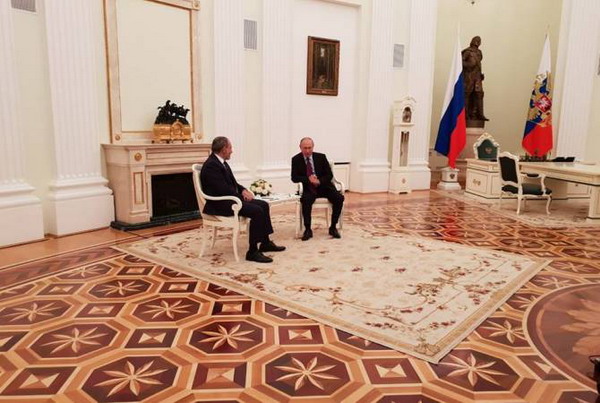 Встреча Пашинян-Путин стартовала в Кремле